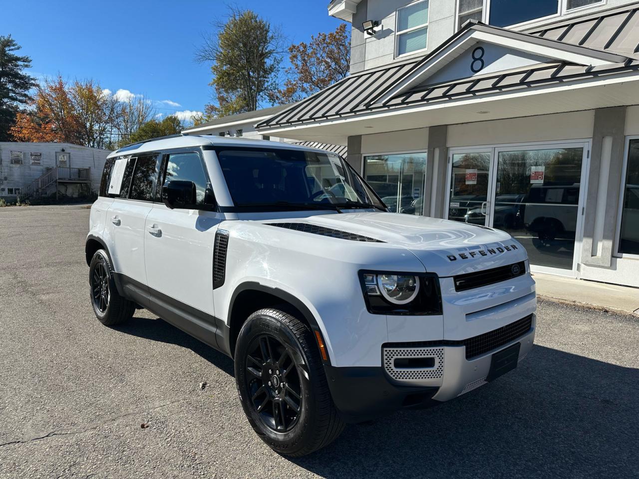 LAND ROVER DEFENDER 110