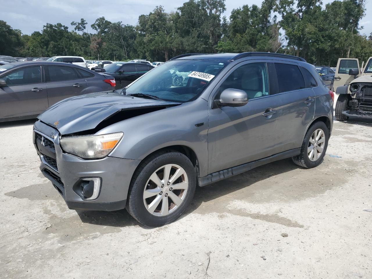 MITSUBISHI OUTLANDER SE