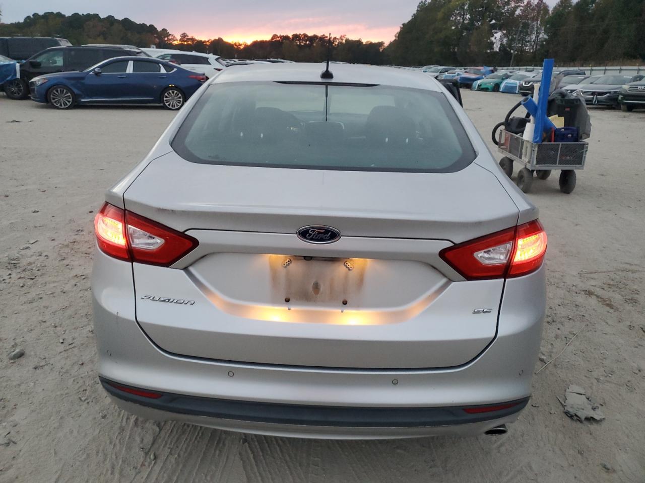 FORD FUSION SE