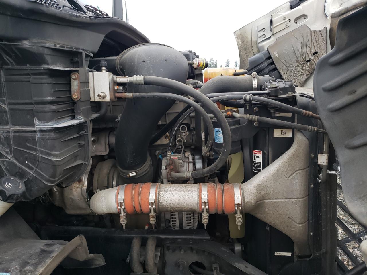 Lot #3290229220 2018 FREIGHTLINER CASCADIA 1