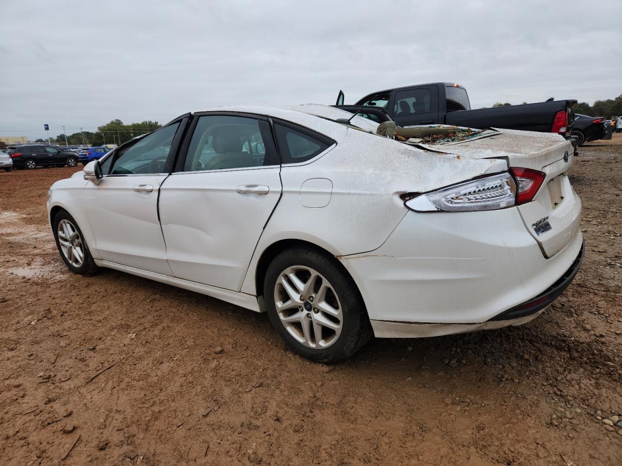 FORD FUSION SE