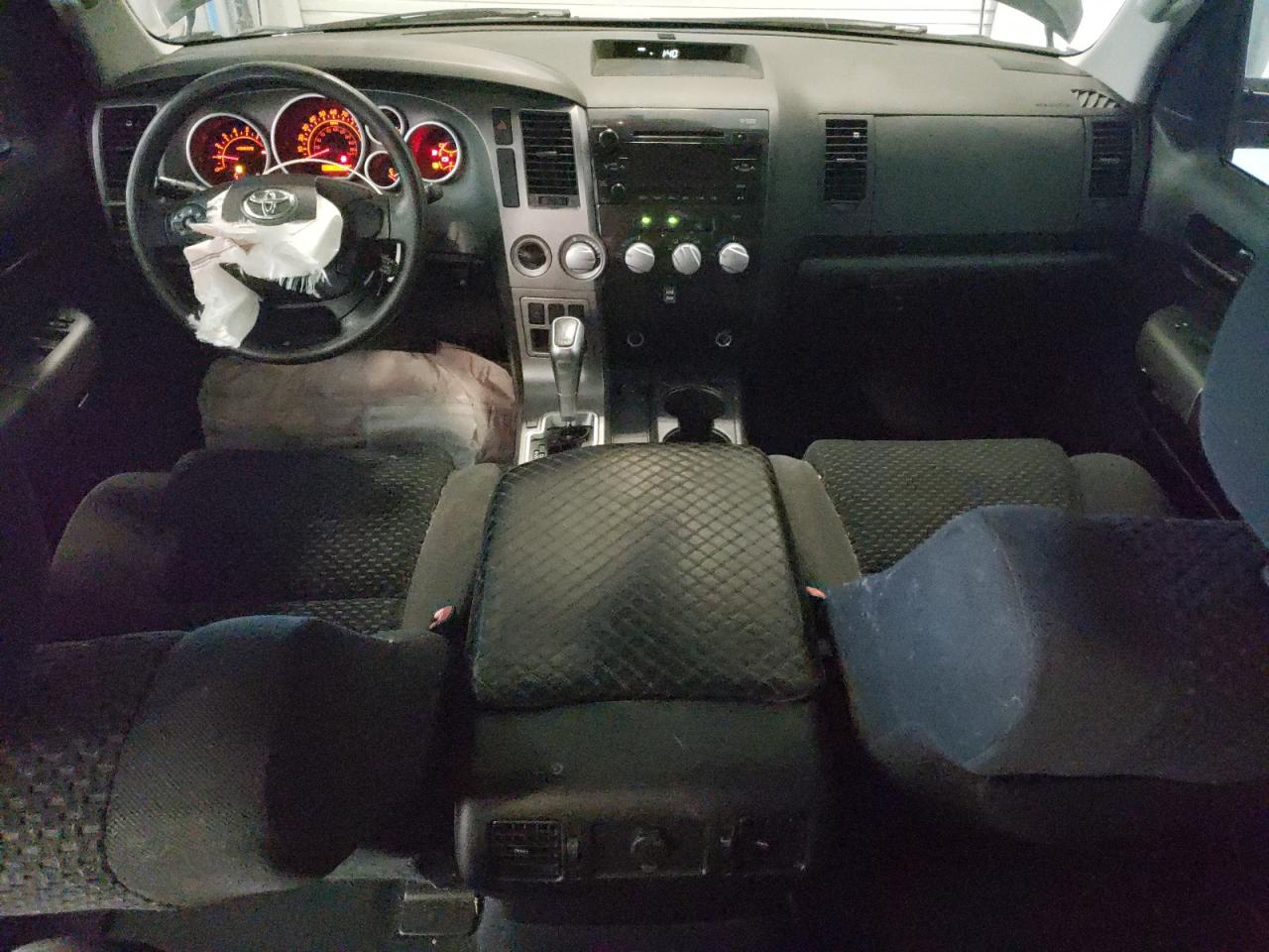 TOYOTA TUNDRA CREWMAX SR5