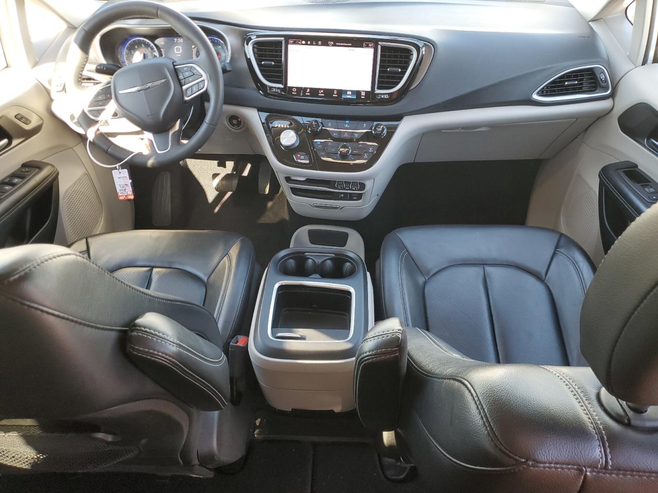 CHRYSLER PACIFICA TOURING L