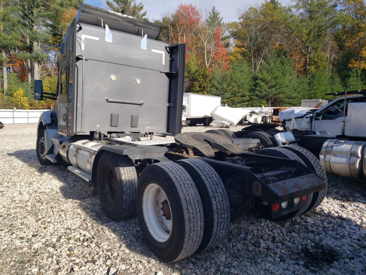 Lot #3297956789 2016 KENWORTH T880