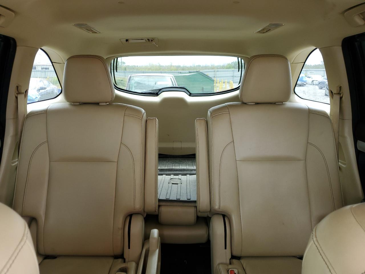 TOYOTA HIGHLANDER SE