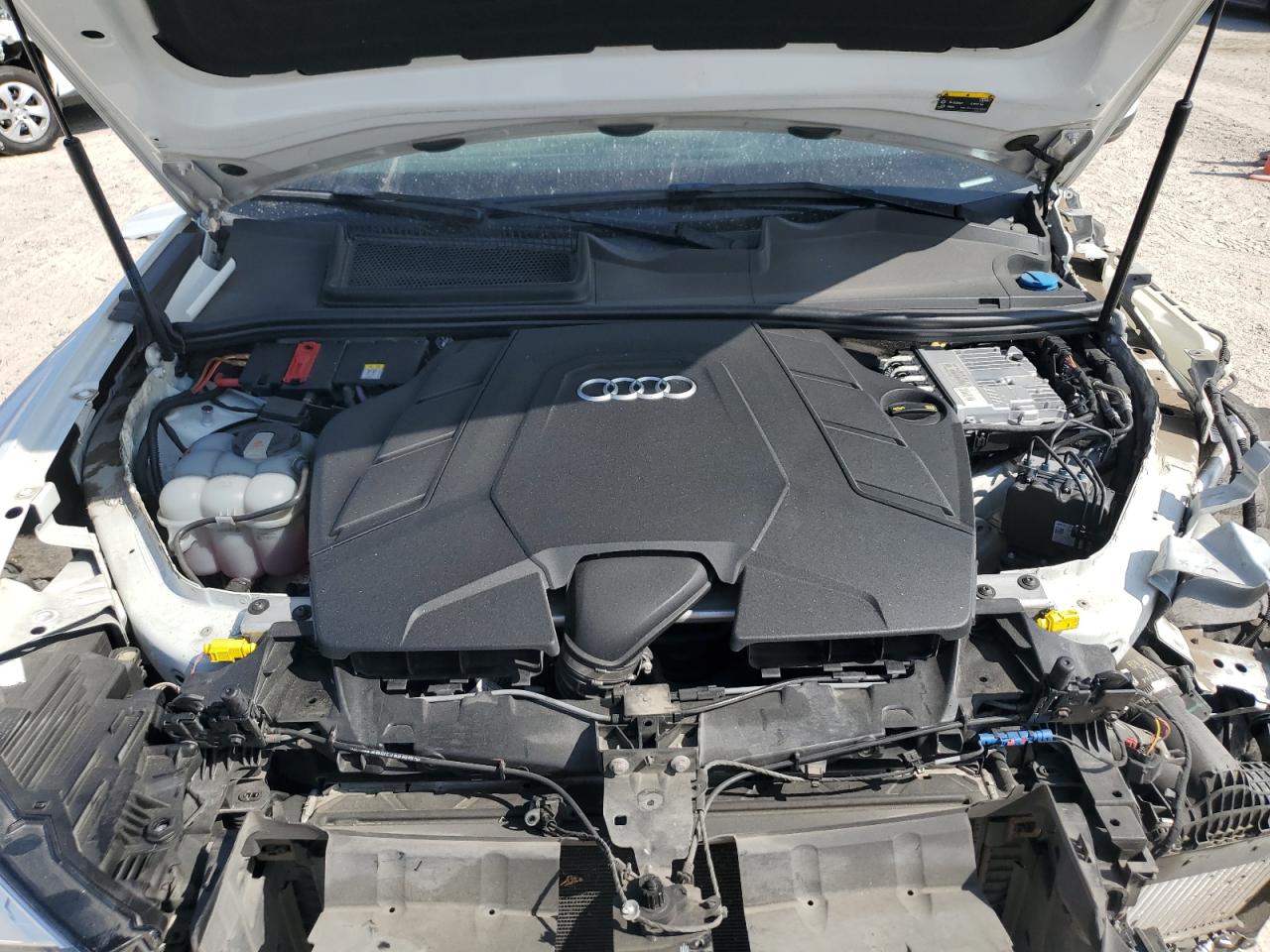 AUDI Q8 PREMIUM PLUS S-LINE