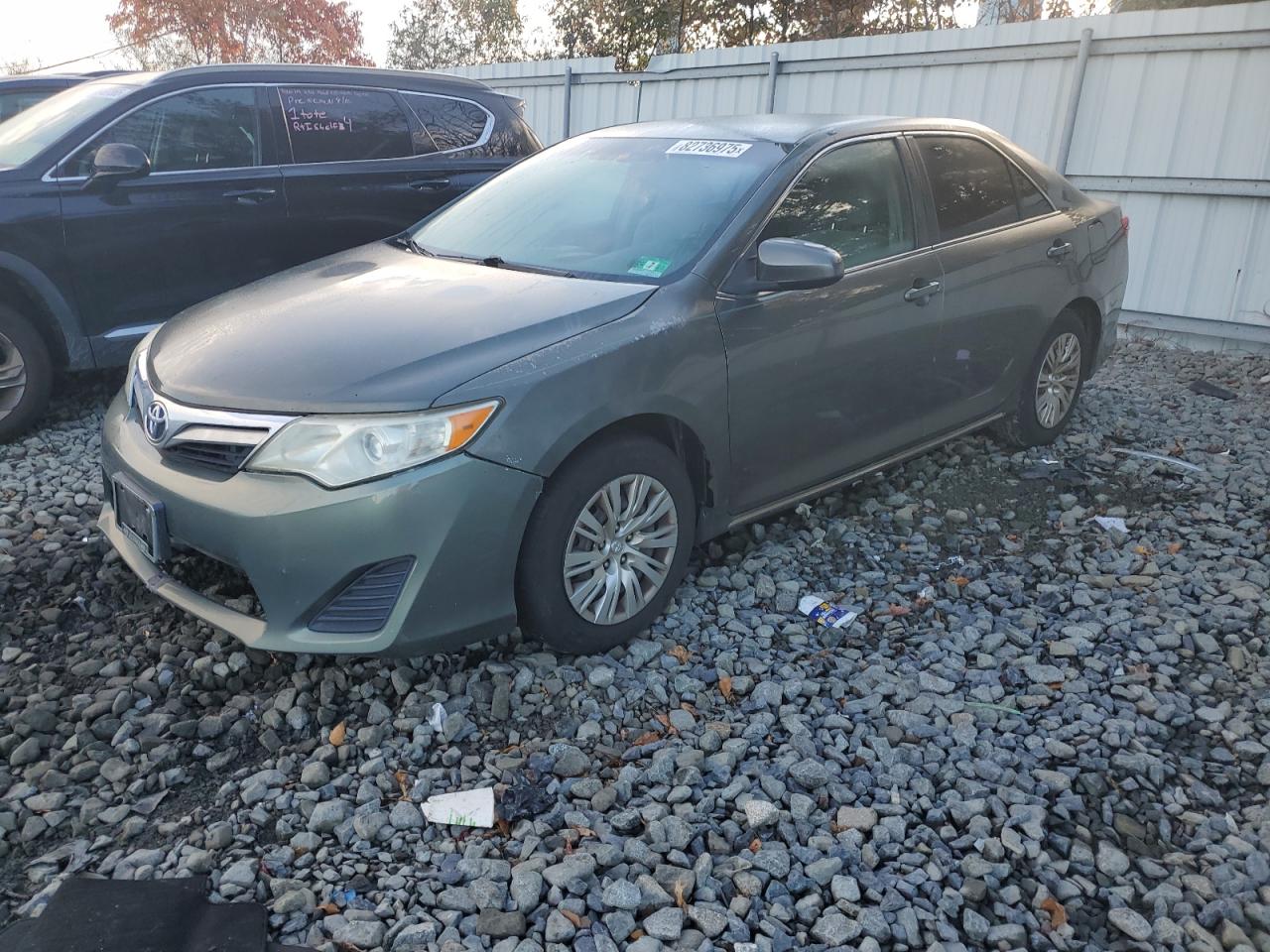 TOYOTA CAMRY BASE