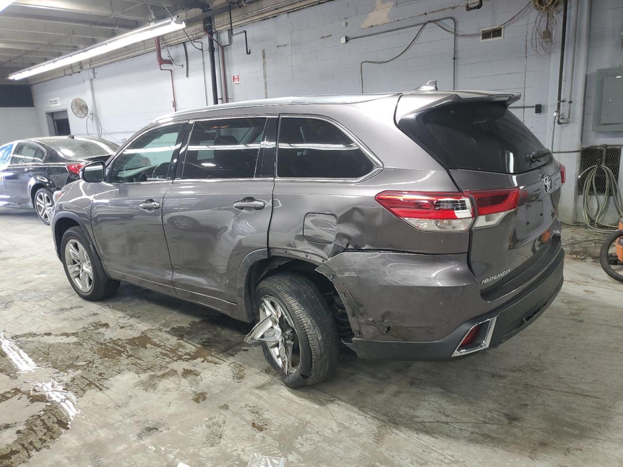 TOYOTA HIGHLANDER LIMITED