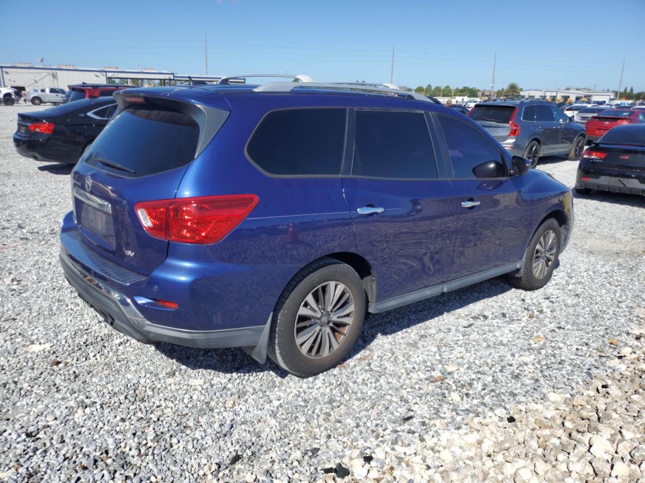 NISSAN PATHFINDER S