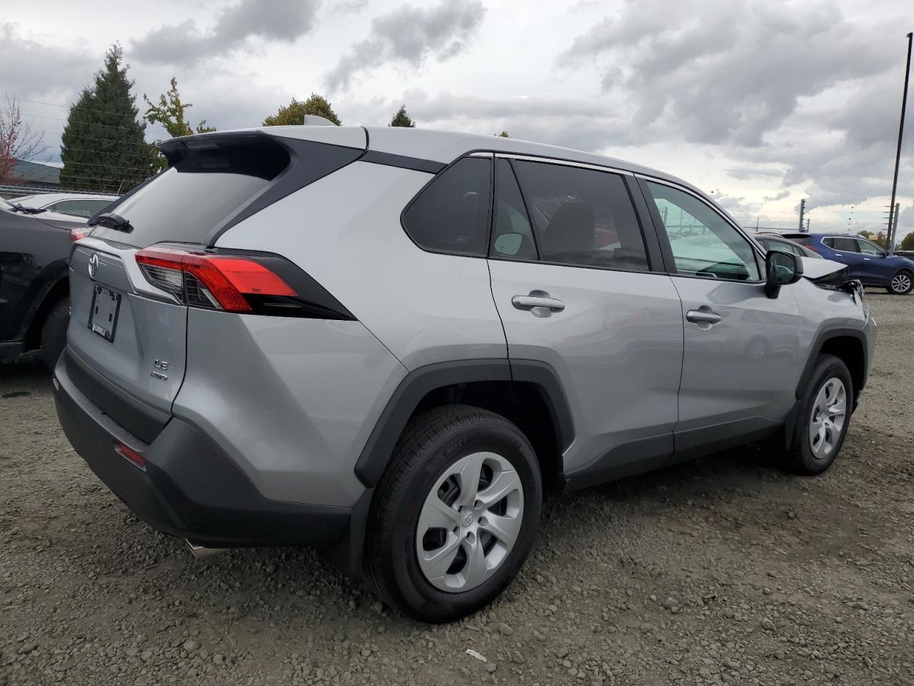 TOYOTA RAV4 LE