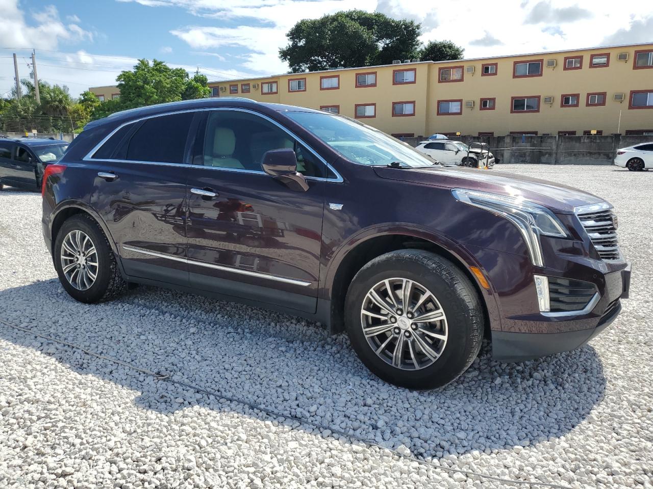 CADILLAC XT5 LUXURY