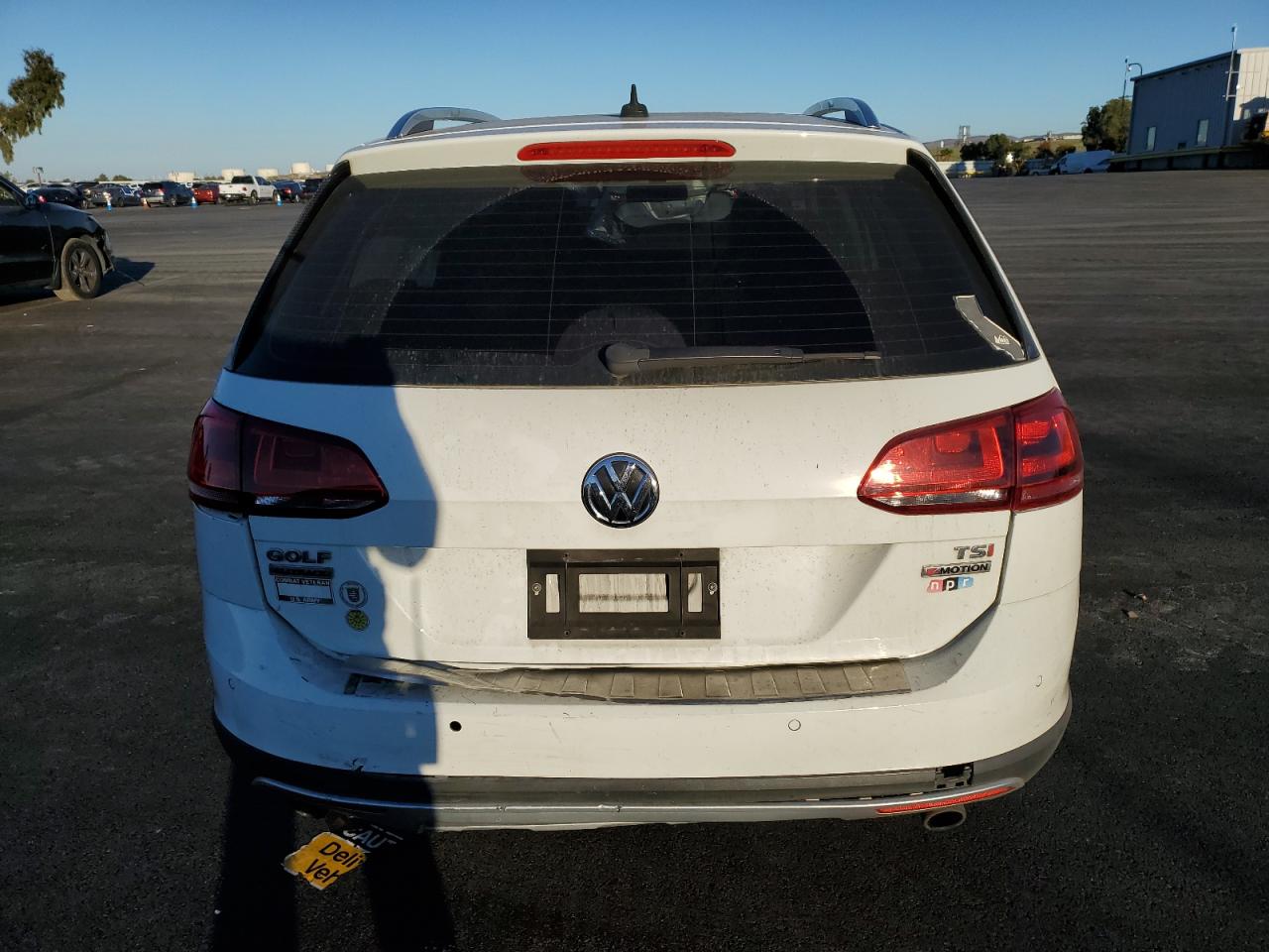 Lot #3309711848 2017 VOLKSWAGEN GOLF ALLTR
