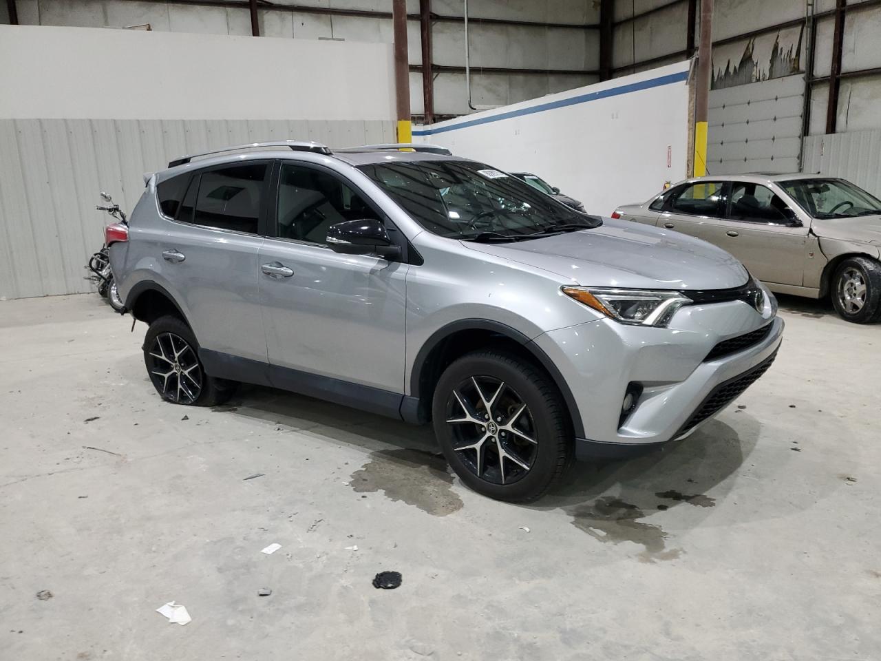 TOYOTA RAV4 SE