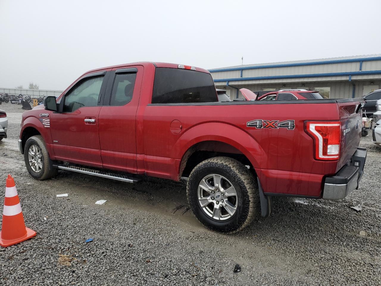 FORD F-150 SUPER CAB