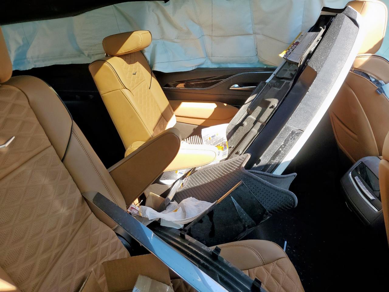 CADILLAC ESCALADE PREMIUM LUXURY