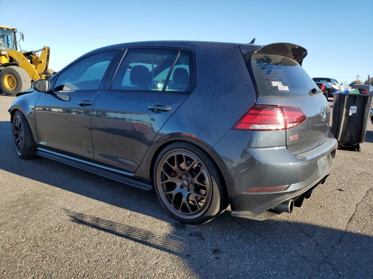 VOLKSWAGEN GOLF GTI S