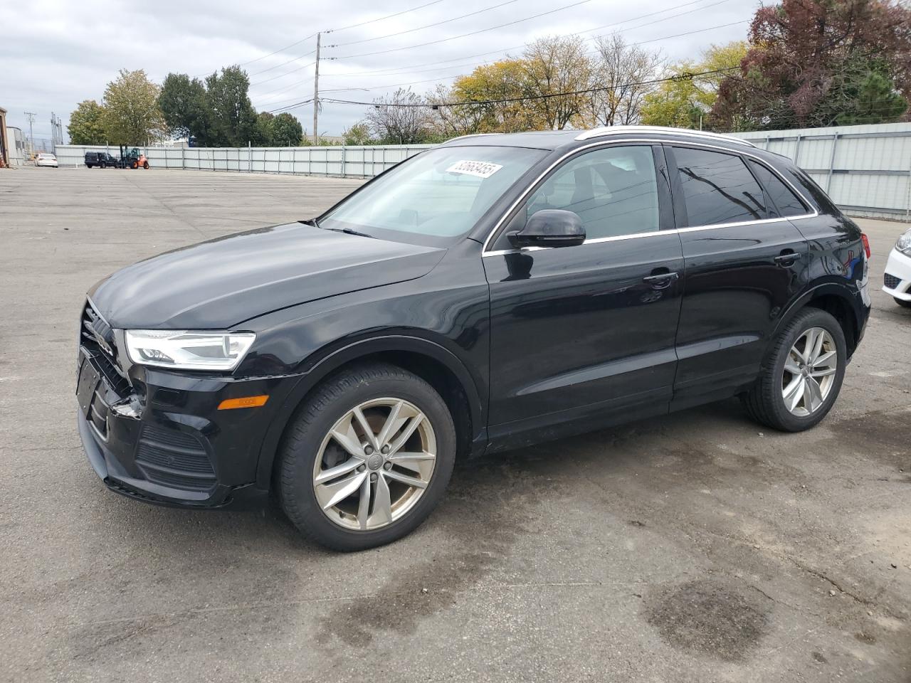 AUDI Q3 PREMIUM PLUS