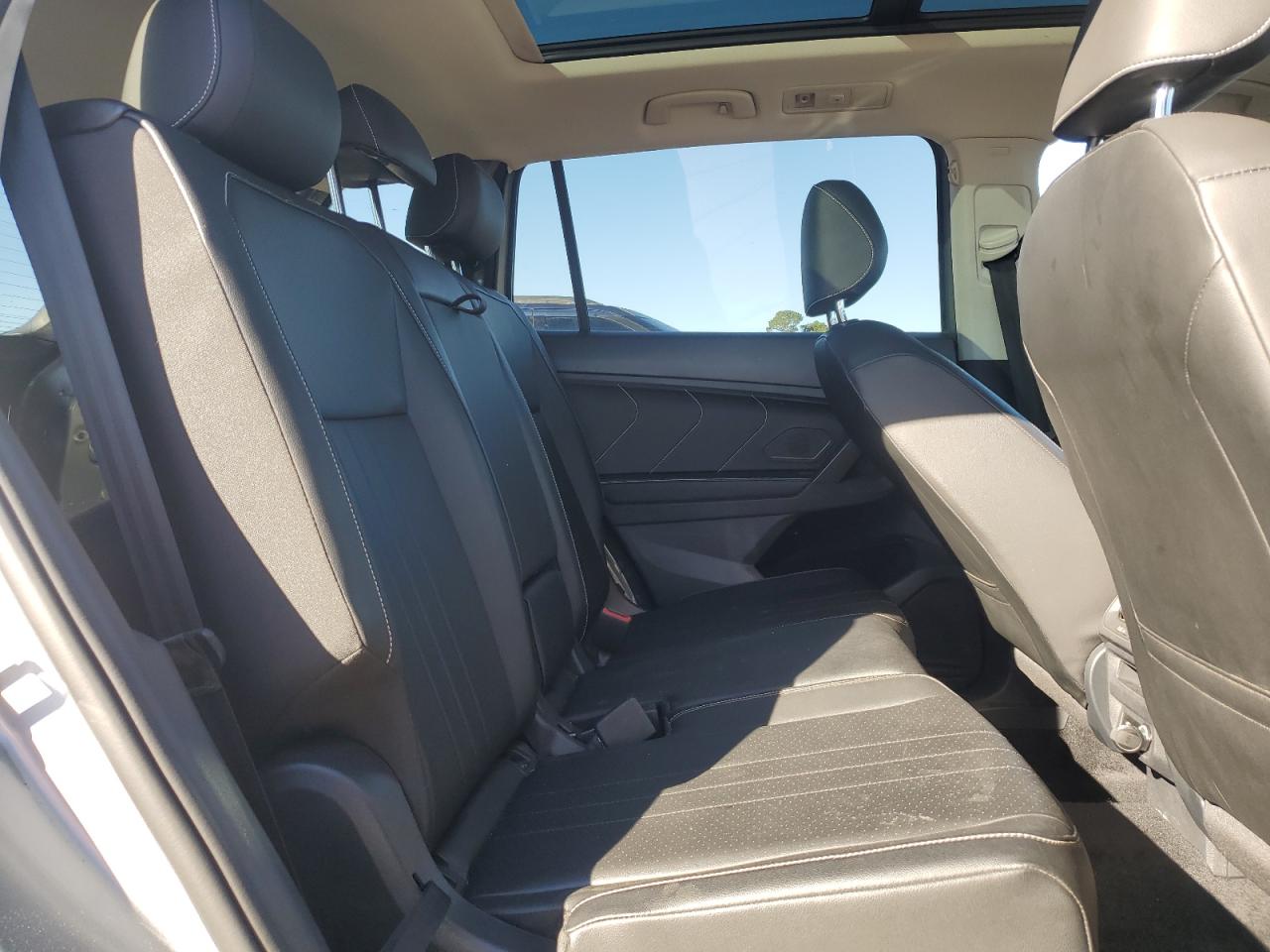 VOLKSWAGEN TIGUAN SE