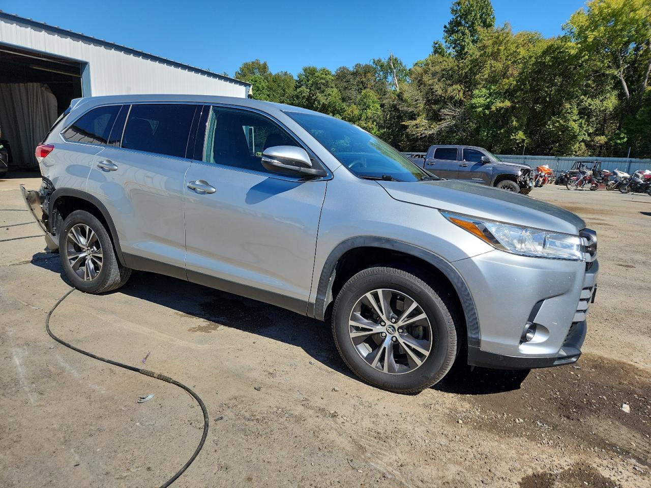 TOYOTA HIGHLANDER LE