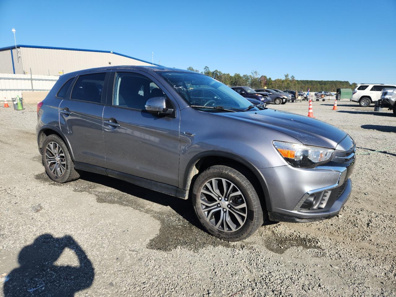 MITSUBISHI OUTLANDER ES