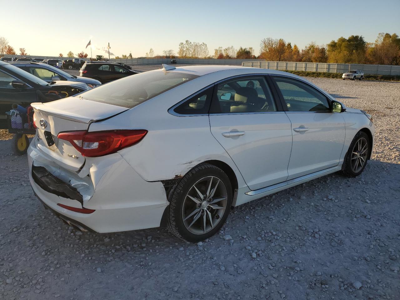 HYUNDAI SONATA SPORT