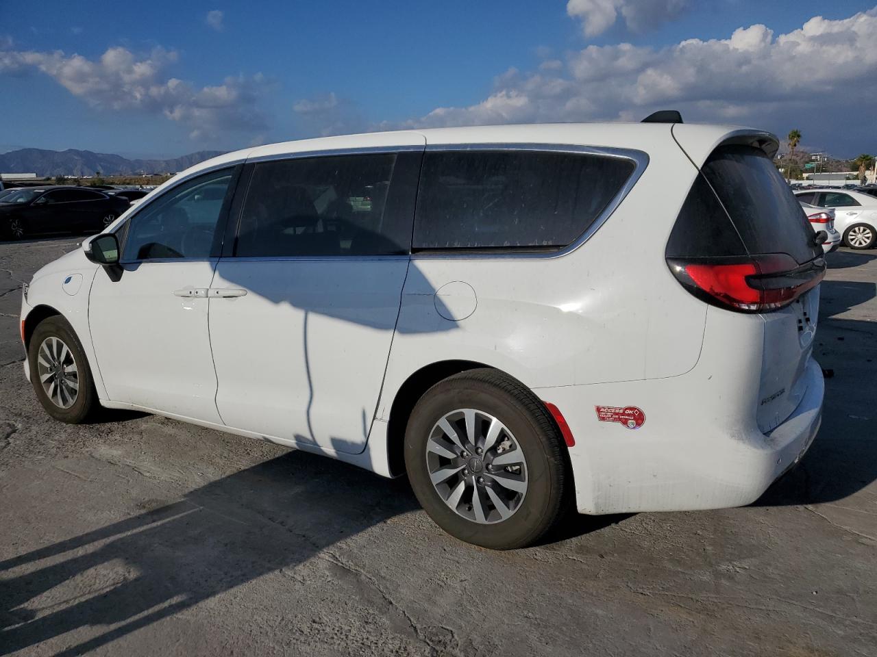 CHRYSLER PACIFICA HYBRID TOURING L