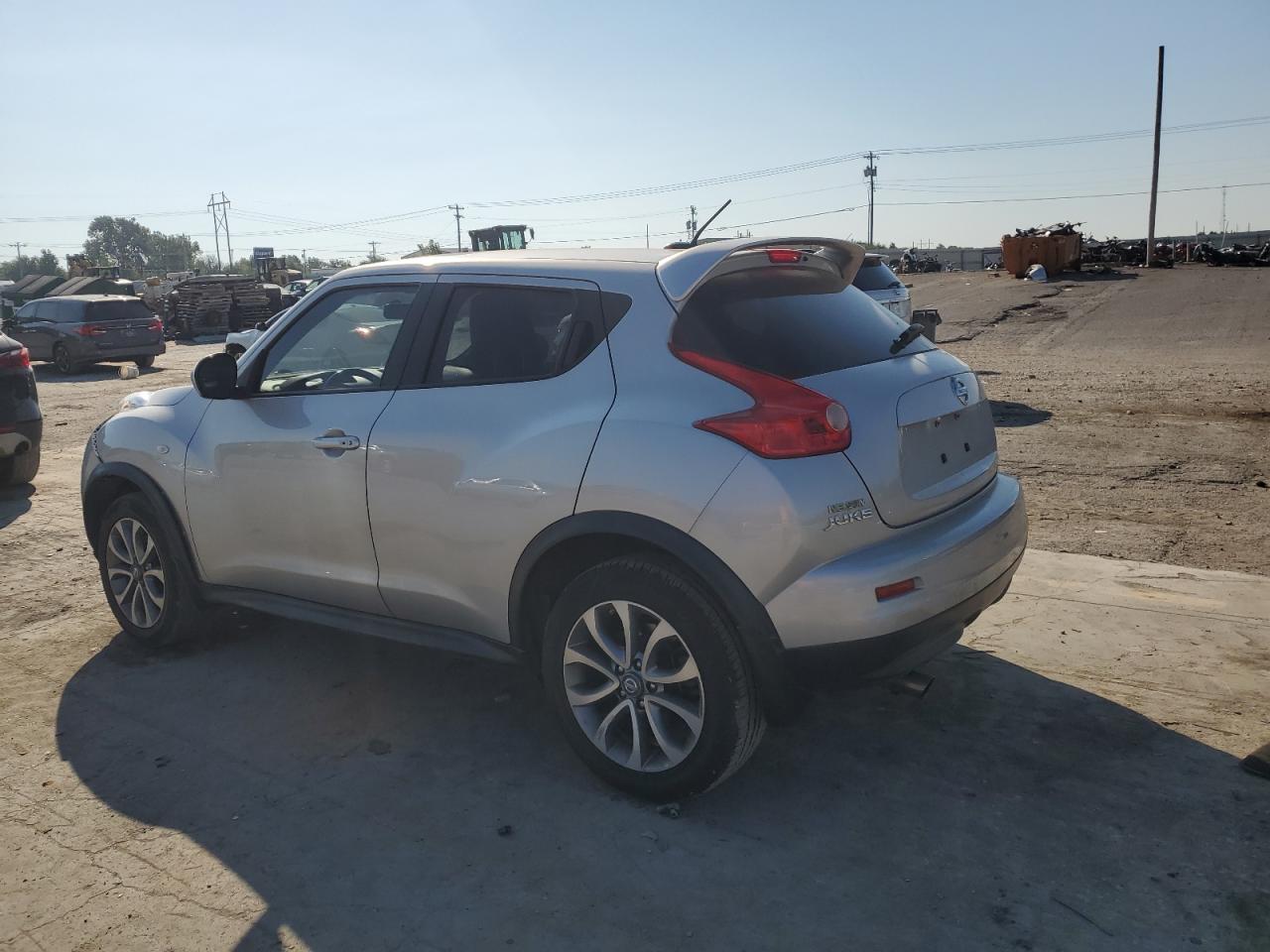 NISSAN JUKE S
