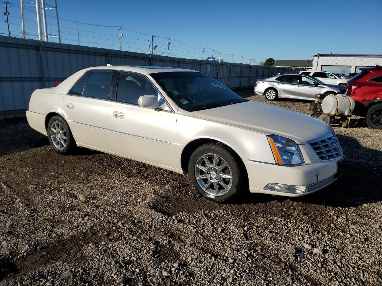 CADILLAC DTS LUXURY COLLECTION