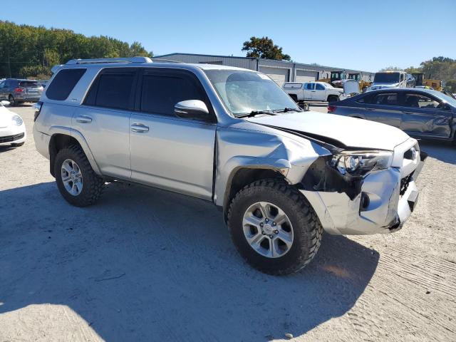 2015 TOYOTA 4RUNNER SR - JTEBU5JR4F5220756