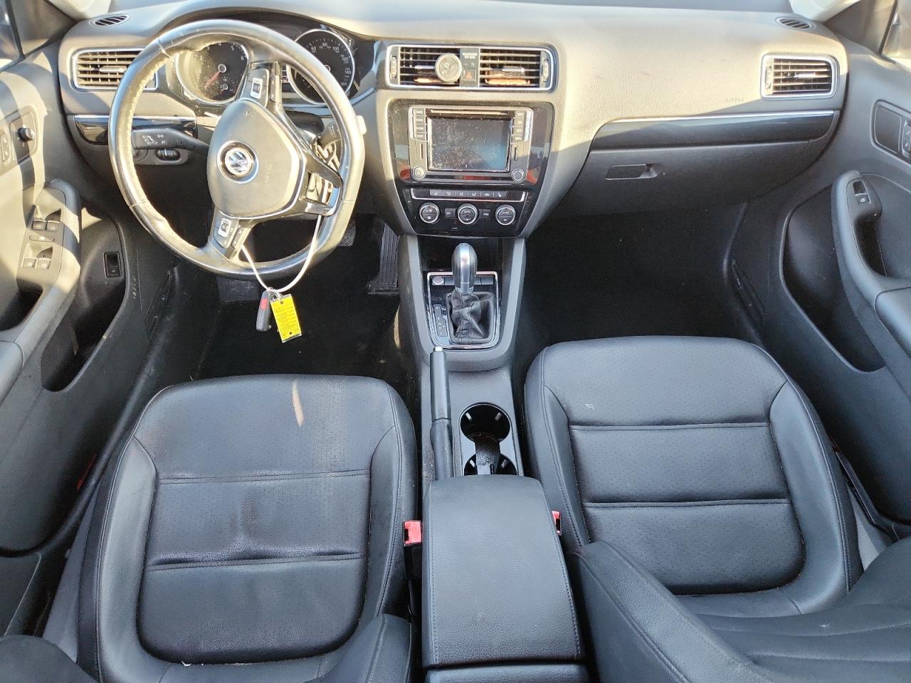 VOLKSWAGEN JETTA SEL