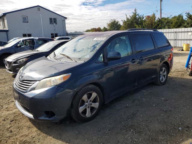 Global Auto Auctions: 2011 TOYOTA SIENNA LE