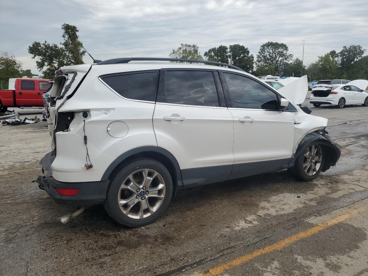 FORD ESCAPE SE