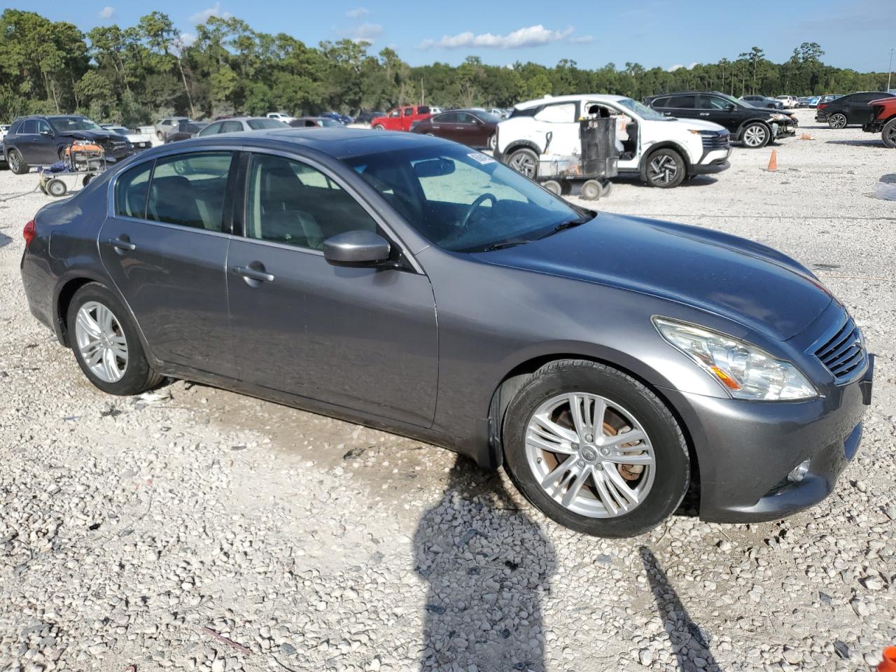 INFINITI G37 BASE