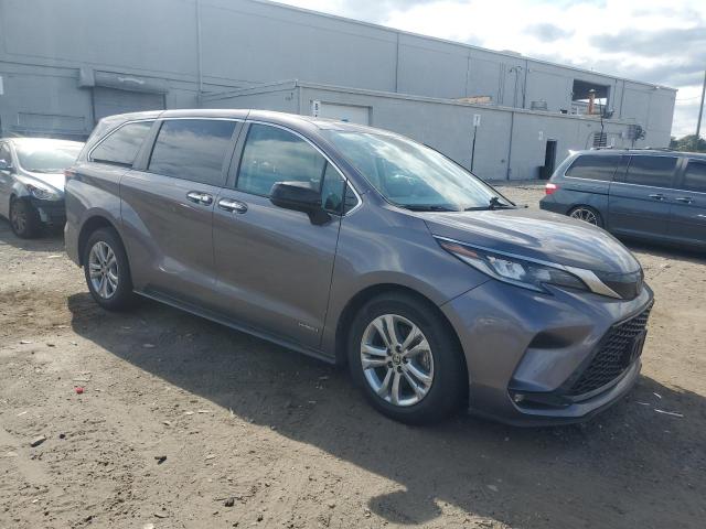 2021 TOYOTA SIENNA XSE 5TDXSKFC1MS006236