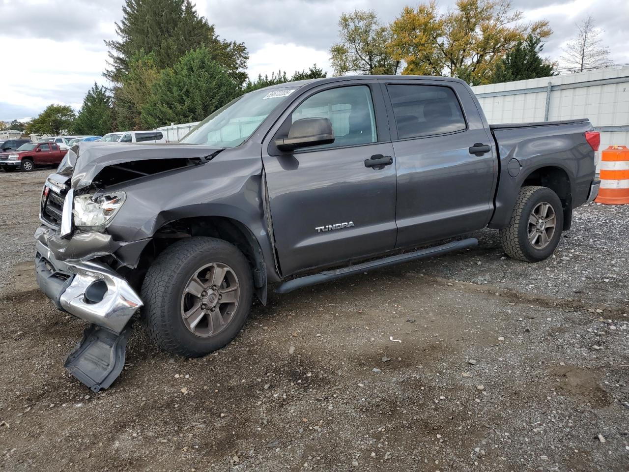 TOYOTA TUNDRA CREWMAX SR5