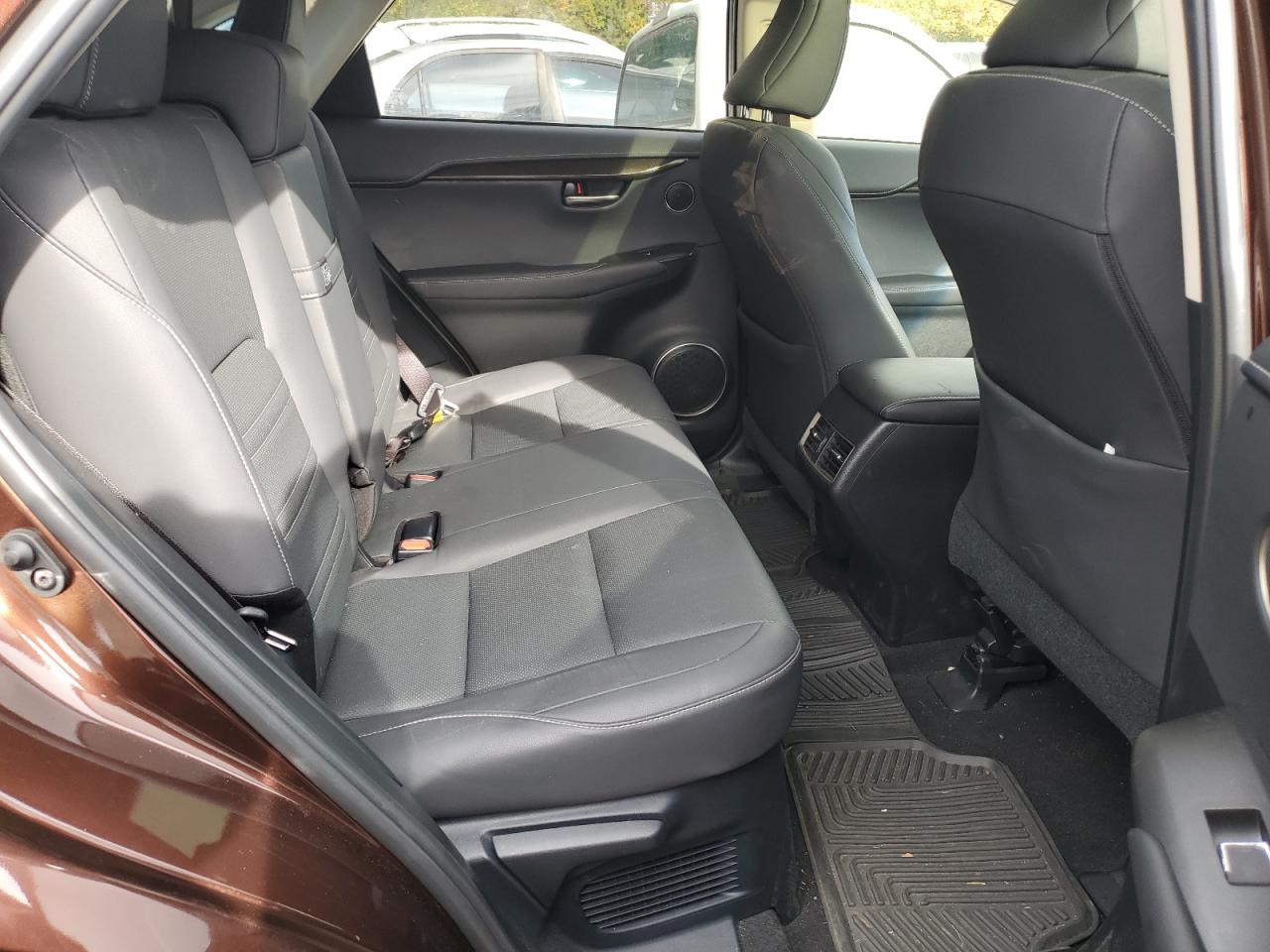 LEXUS NX 300 BASE