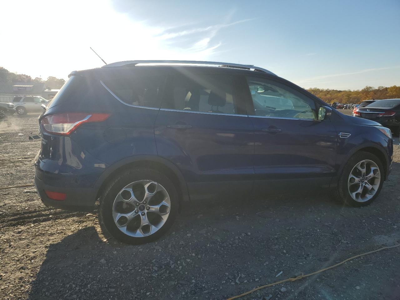 FORD ESCAPE TITANIUM