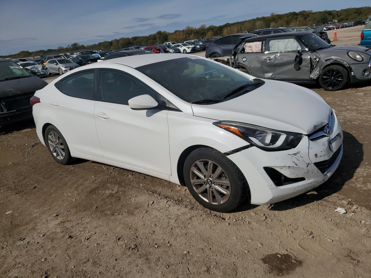 HYUNDAI ELANTRA SE