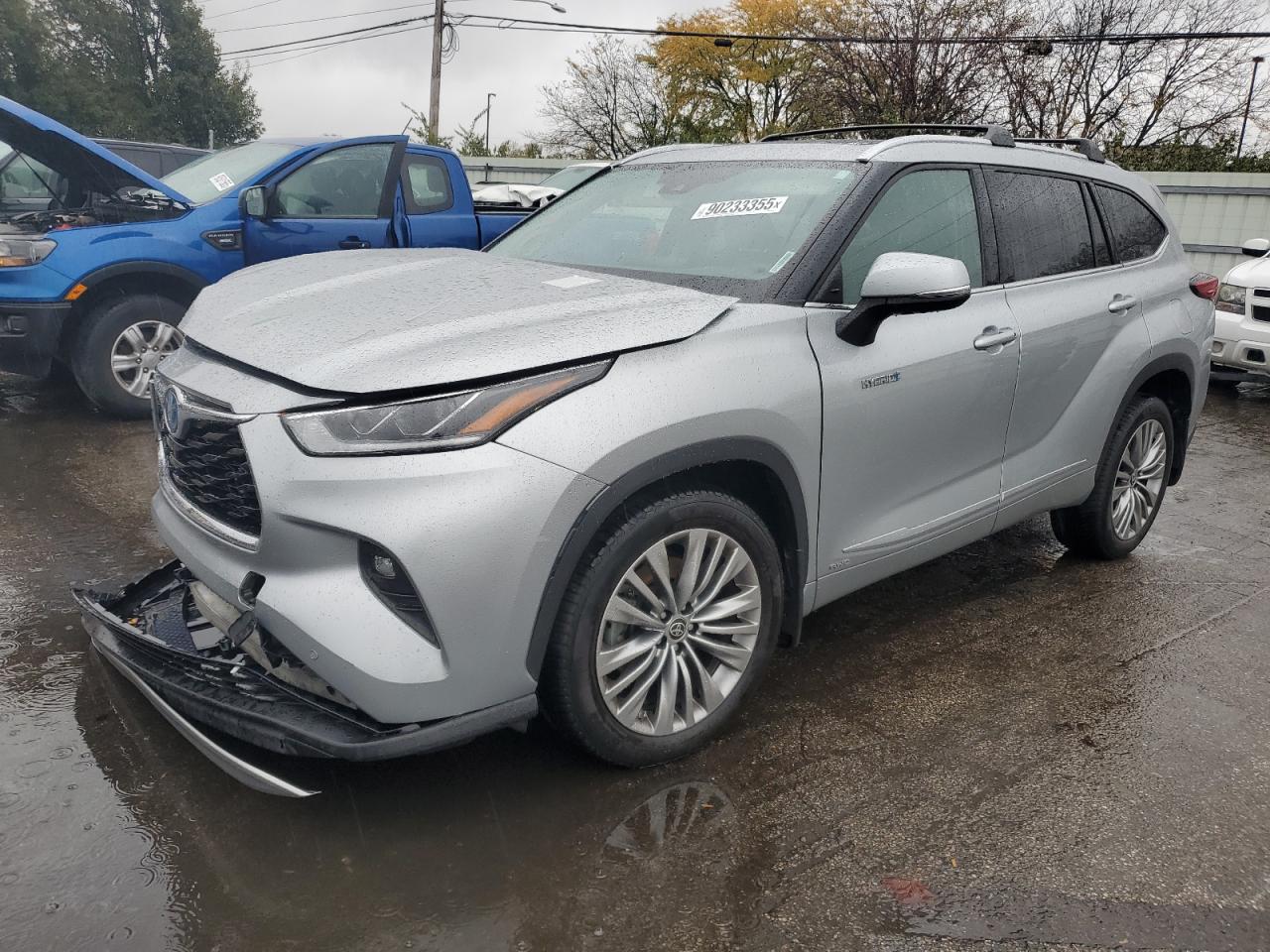 TOYOTA HIGHLANDER HYBRID PLATINUM