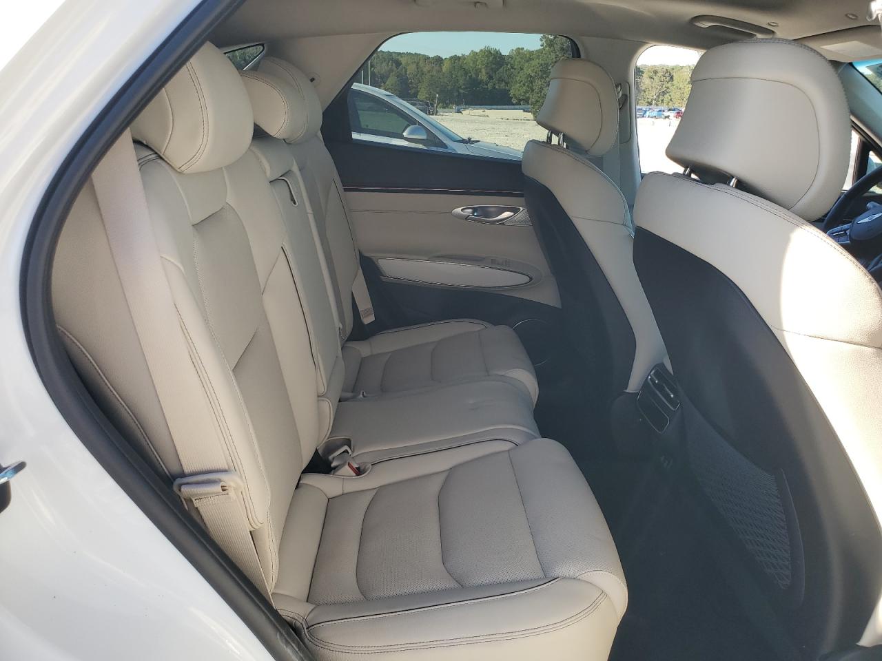 GENESIS GV70 ADVANCED