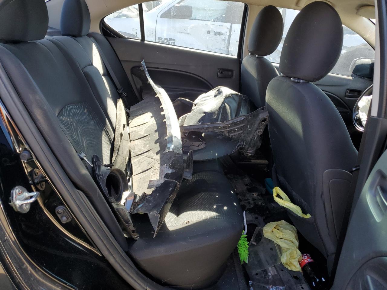 MITSUBISHI MIRAGE G4 ES