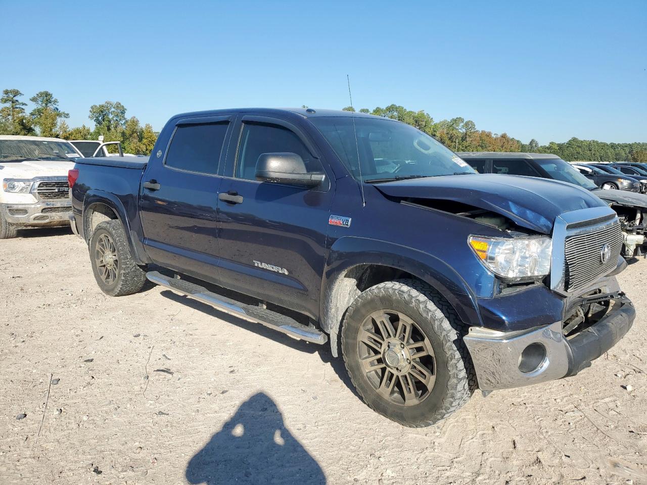 TOYOTA TUNDRA CREWMAX SR5