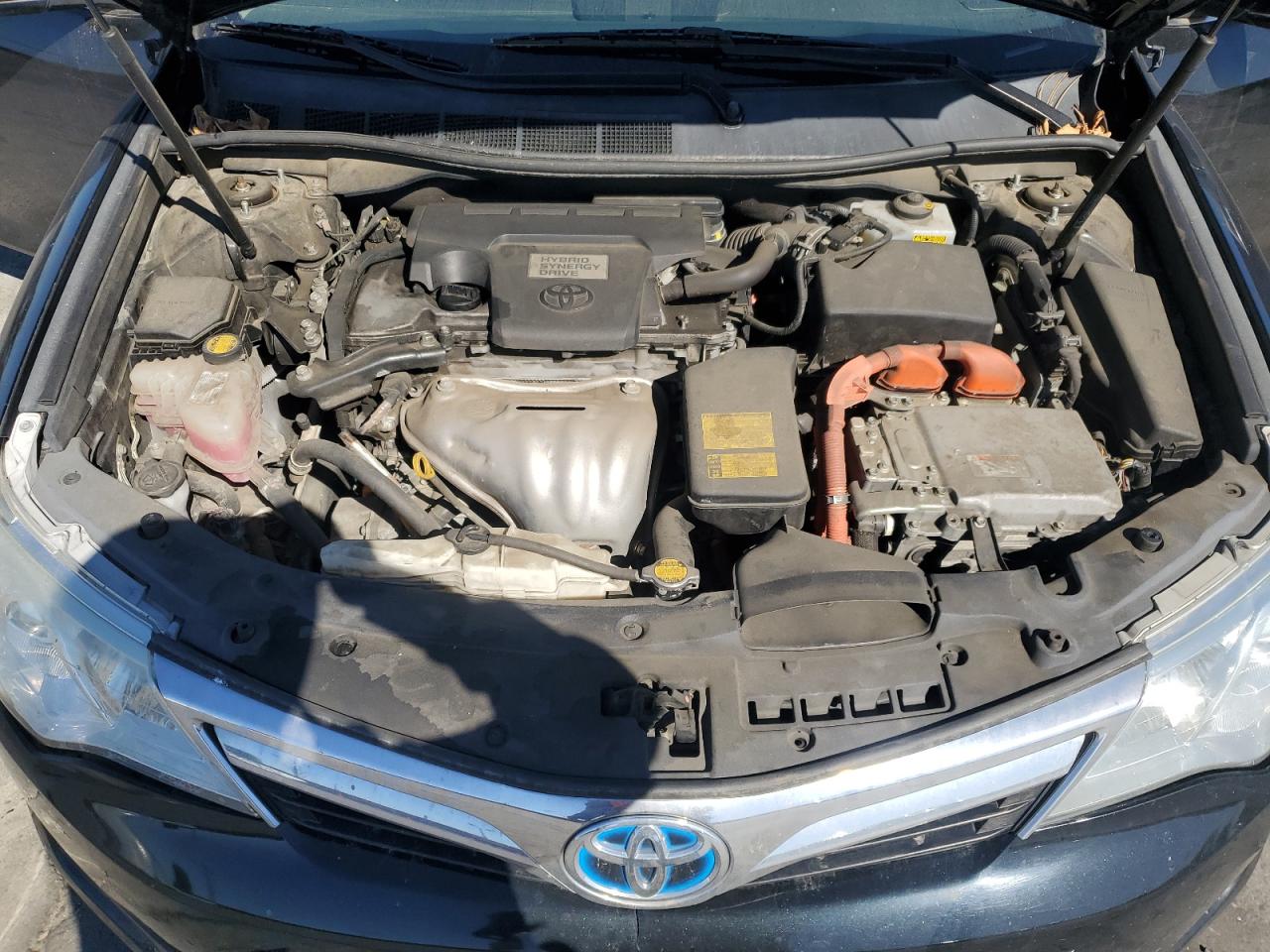 TOYOTA CAMRY HYBRID