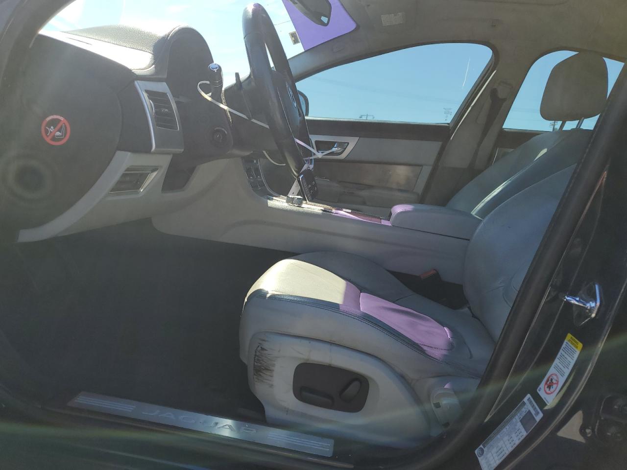 JAGUAR XF 2.0T PREMIUM