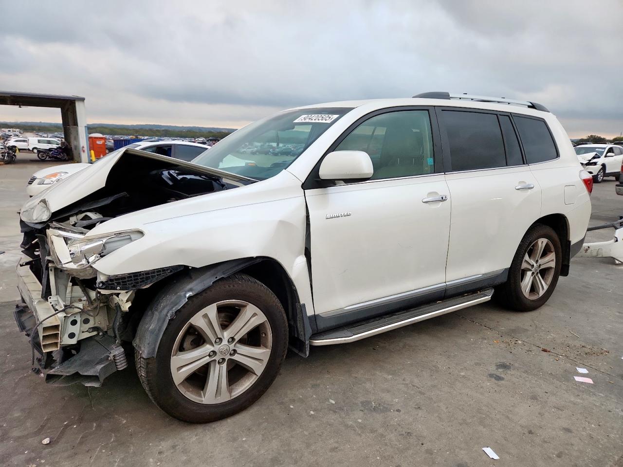 TOYOTA HIGHLANDER LIMITED