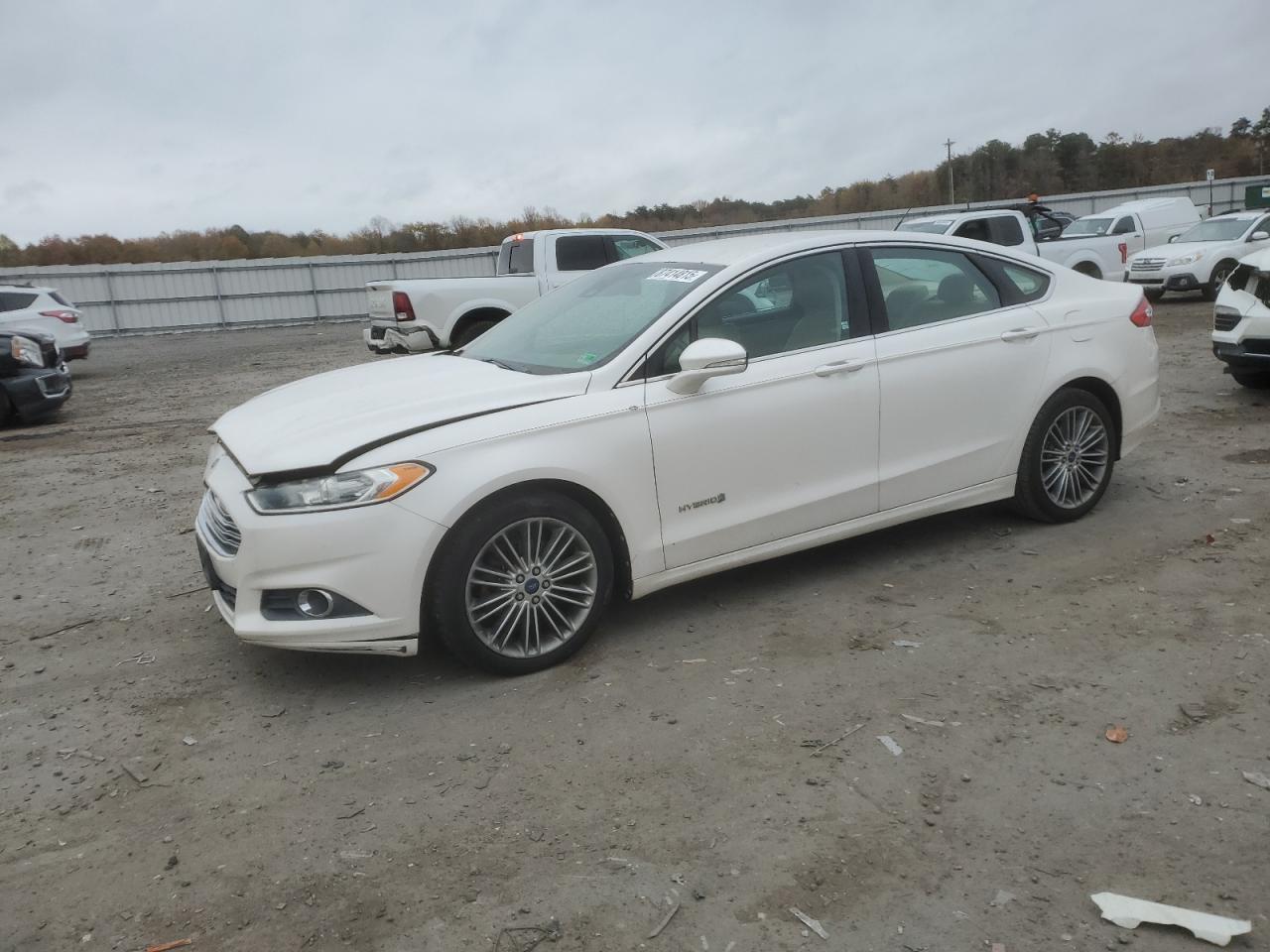 Lot #3301846366 2013 FORD FUSION SE