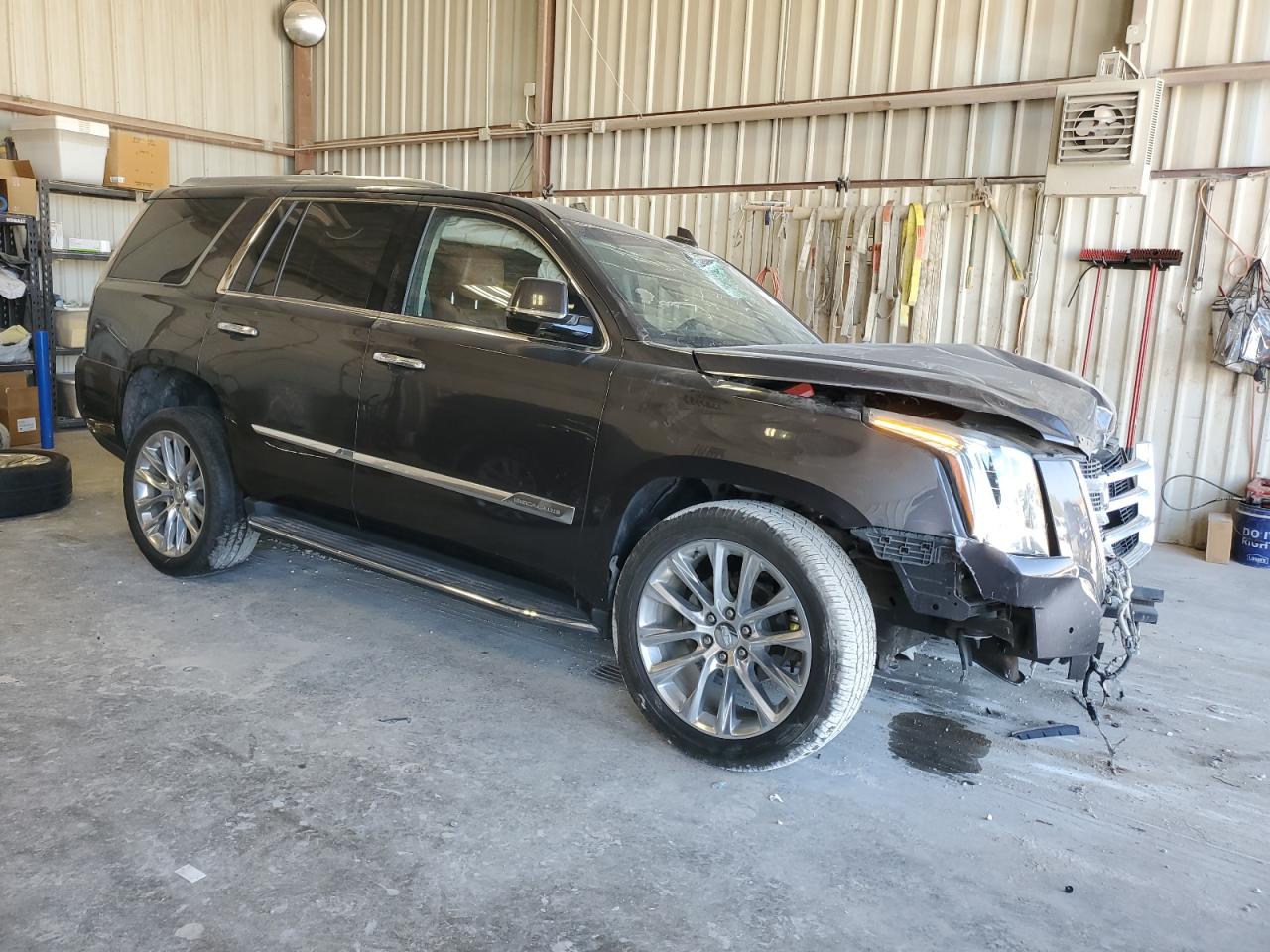 CADILLAC ESCALADE PREMIUM LUXURY