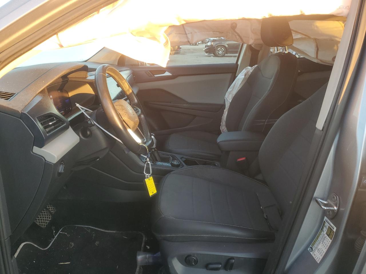 VOLKSWAGEN TAOS SE IQ DRIVE