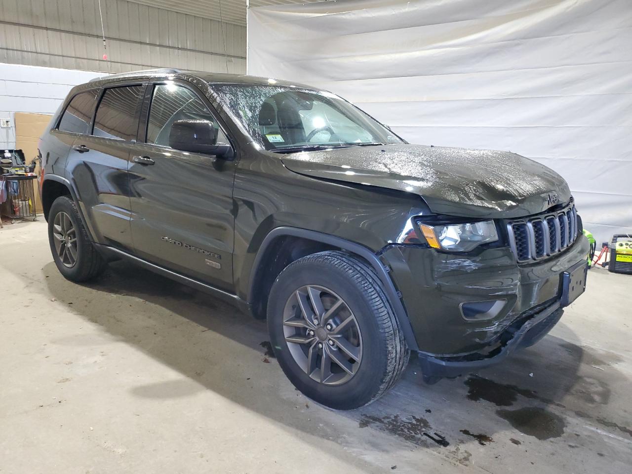 JEEP GRAND CHEROKEE LAREDO