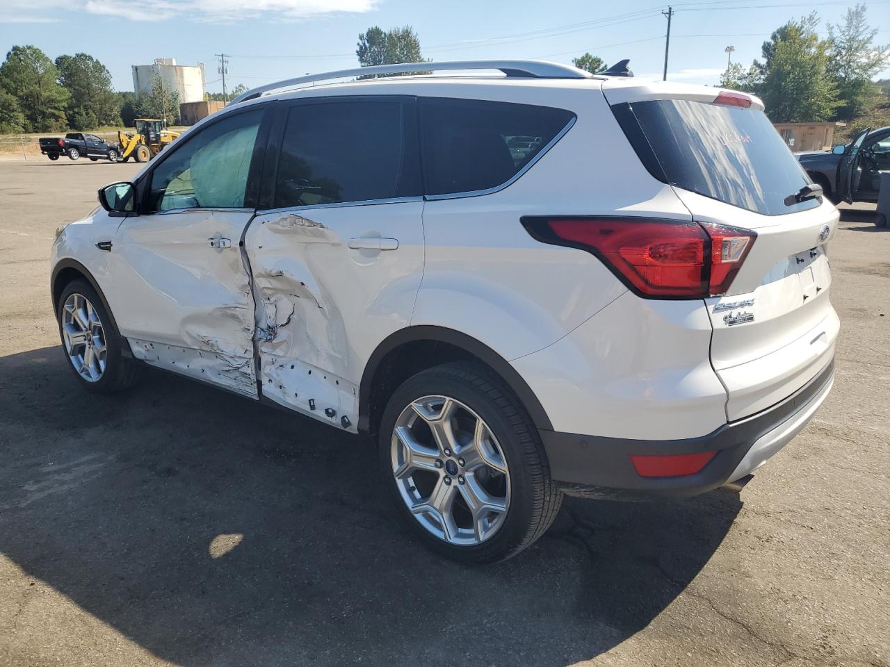FORD ESCAPE TITANIUM
